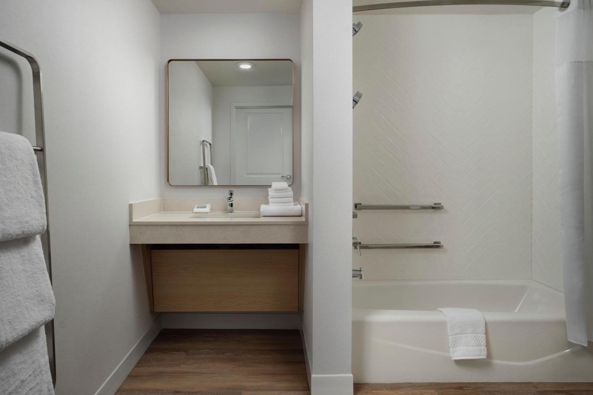 Towneplace Suites By Marriott Marriott 巴斯托 外观 照片
